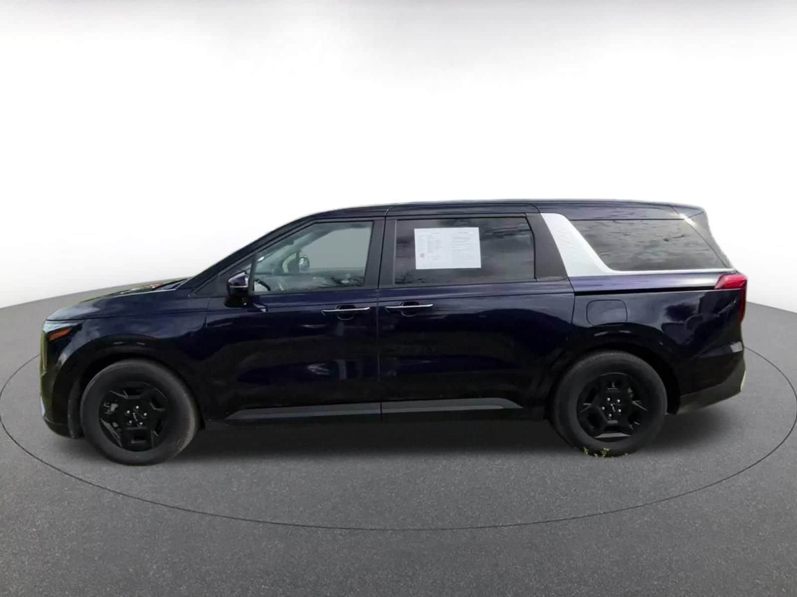 Thumbnail: 2026 Kia Carnival - 8