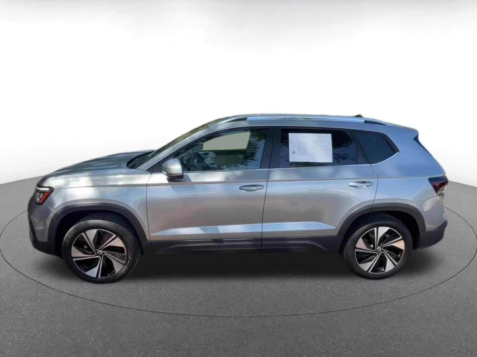Thumbnail: 2025 Volkswagen Taos - 9