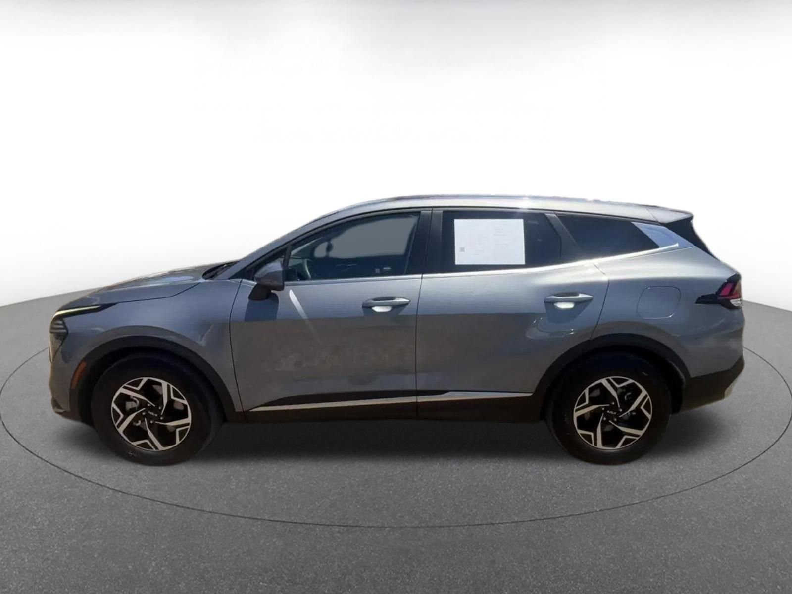 Thumbnail: 2025 Kia Sportage - 9