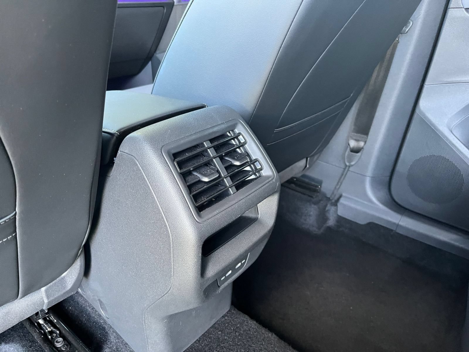 Thumbnail: 2026 Volkswagen Tiguan - 24