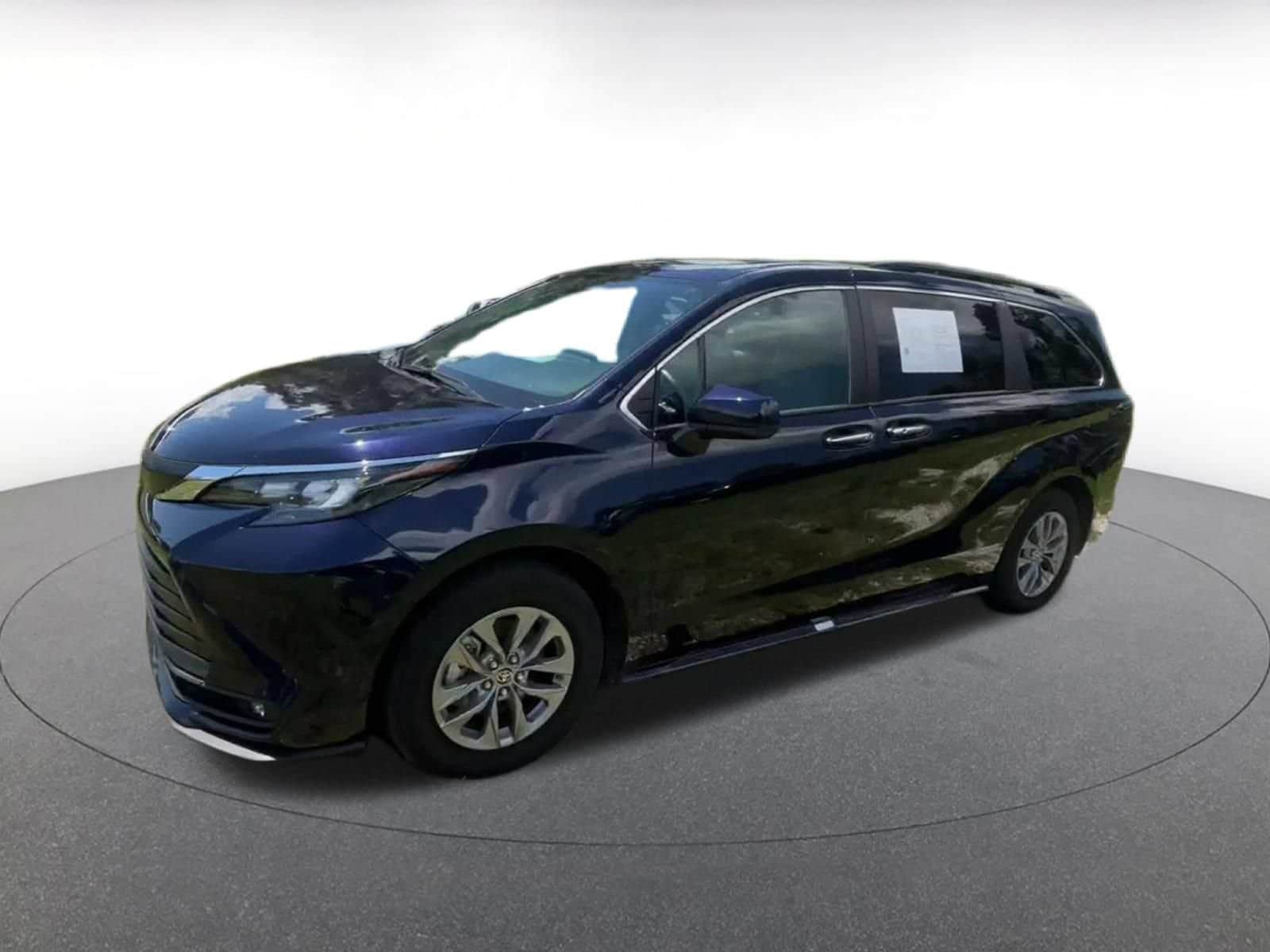 Thumbnail: 2025 Toyota Sienna - 8