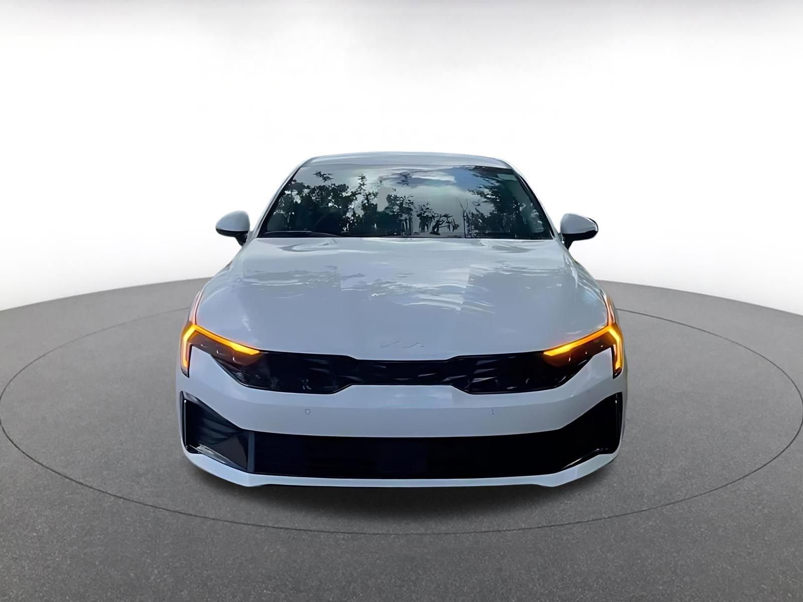 Thumbnail: 2025 Kia K5 - 3
