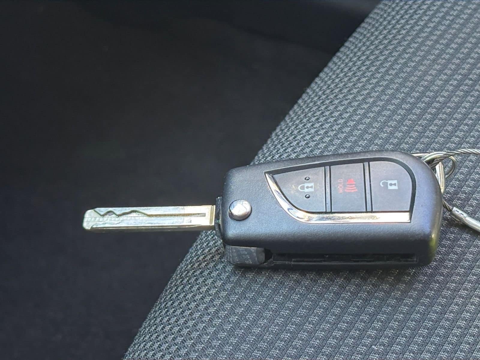 Thumbnail: 2025 Toyota RAV4 - 22