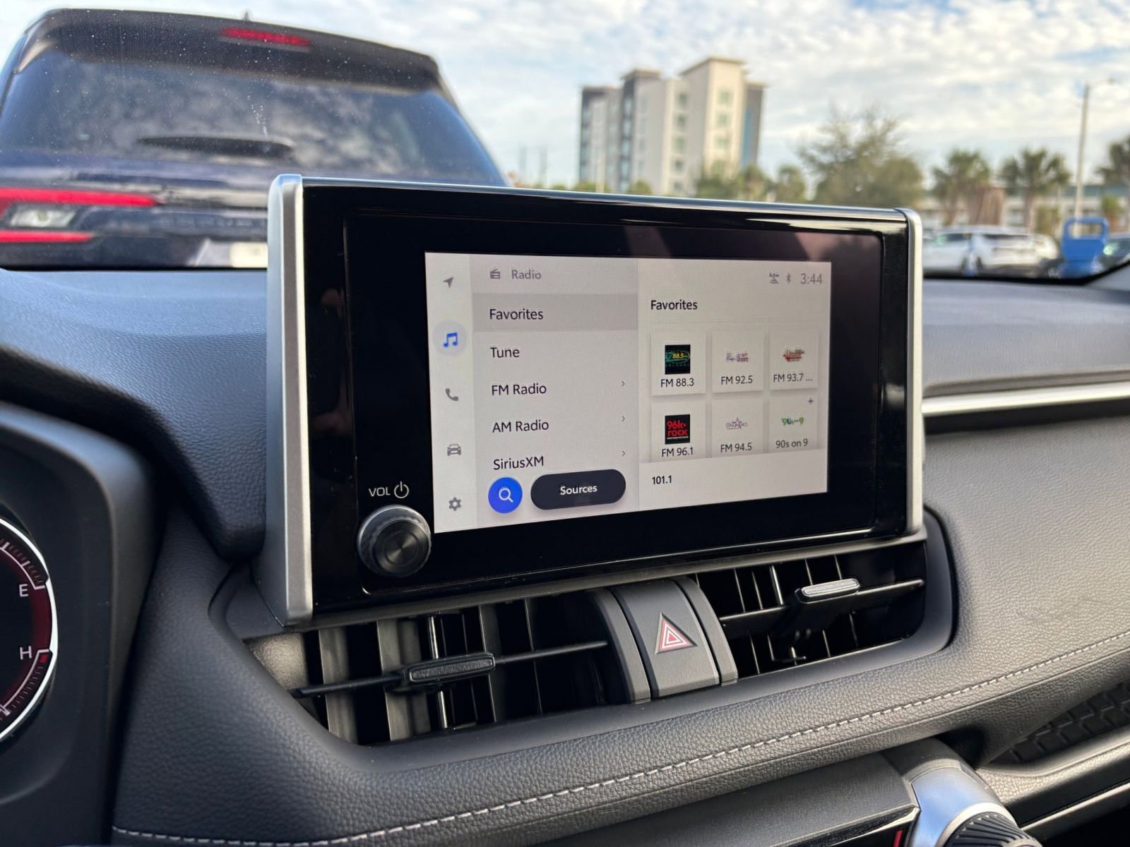 Thumbnail: 2025 Toyota RAV4 - 23