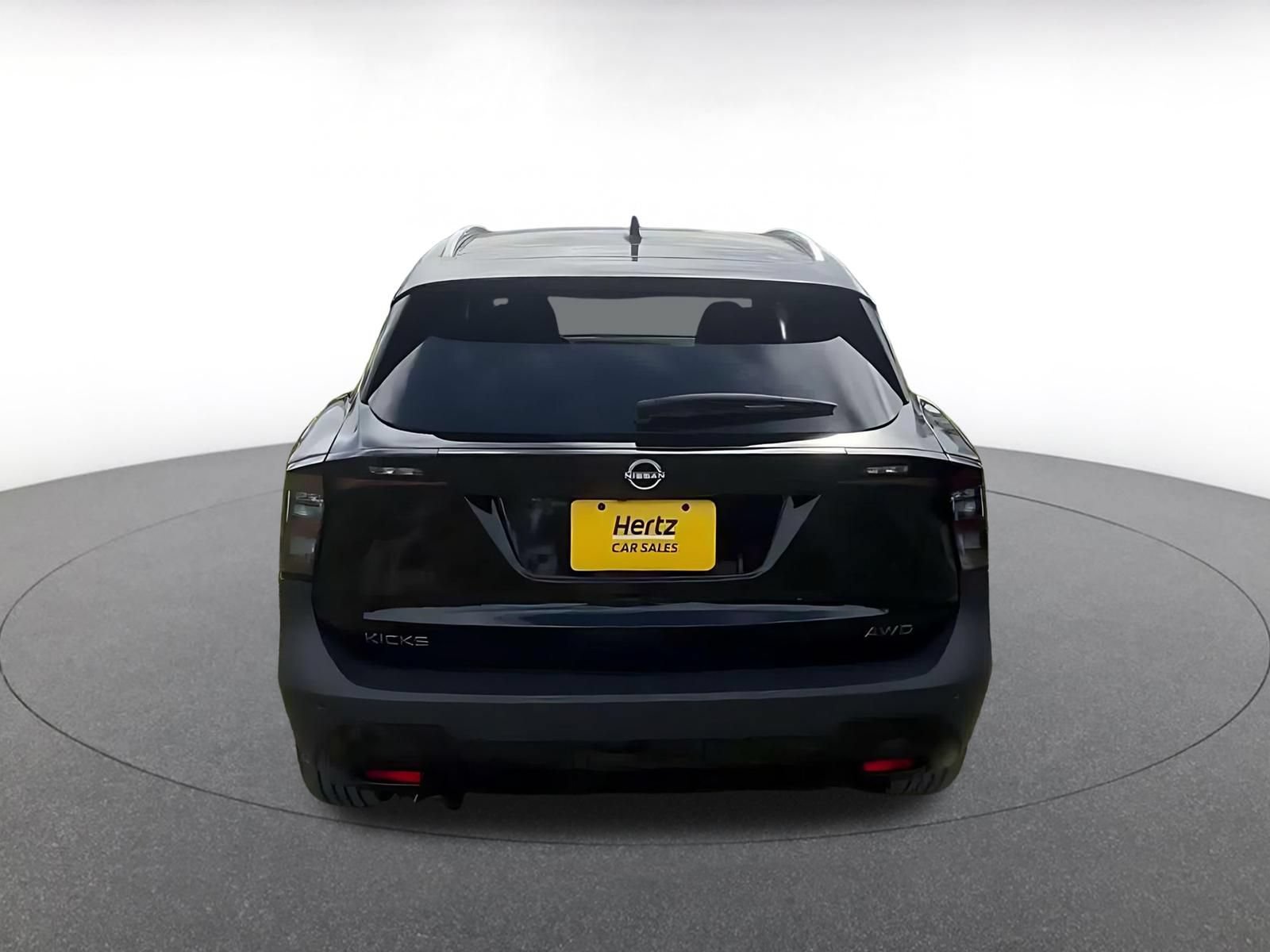 Thumbnail: 2026 Nissan Kicks - 12