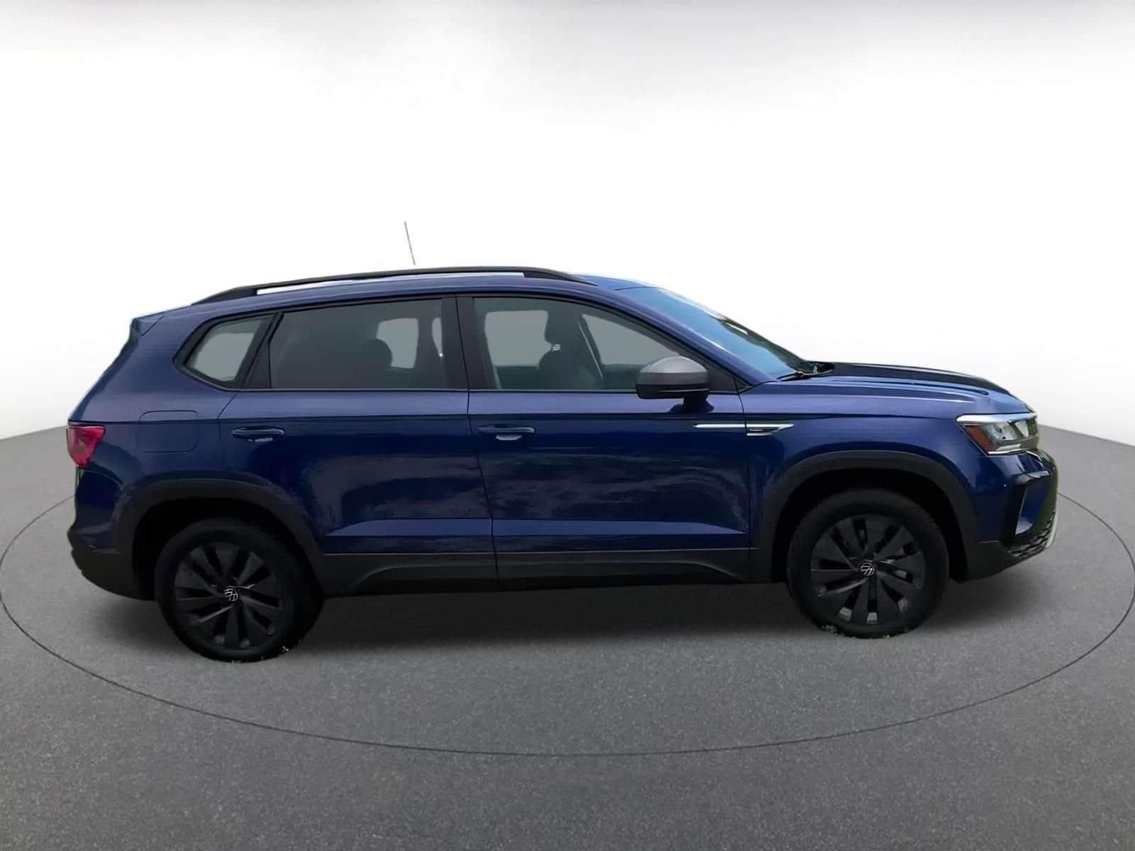 Thumbnail: 2024 Volkswagen Taos - 16