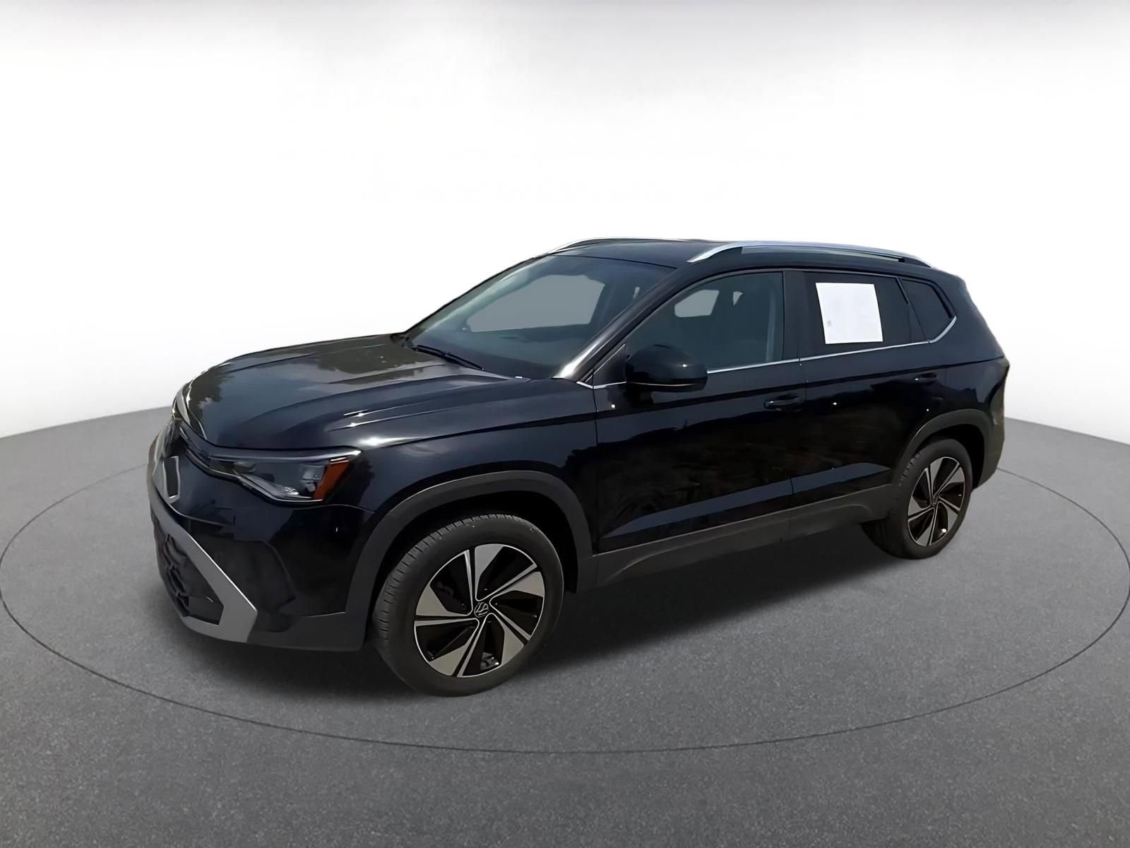 Thumbnail: 2025 Volkswagen Taos - 8