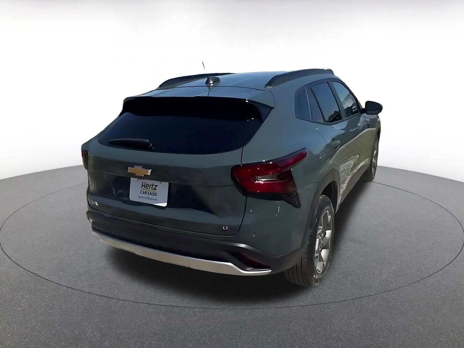 Thumbnail: 2025 Chevrolet Trax - 15