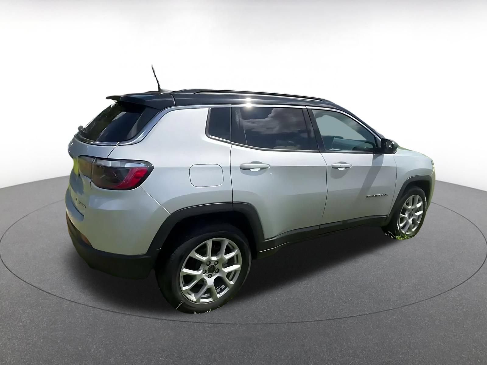 Thumbnail: 2025 Jeep Compass - 14