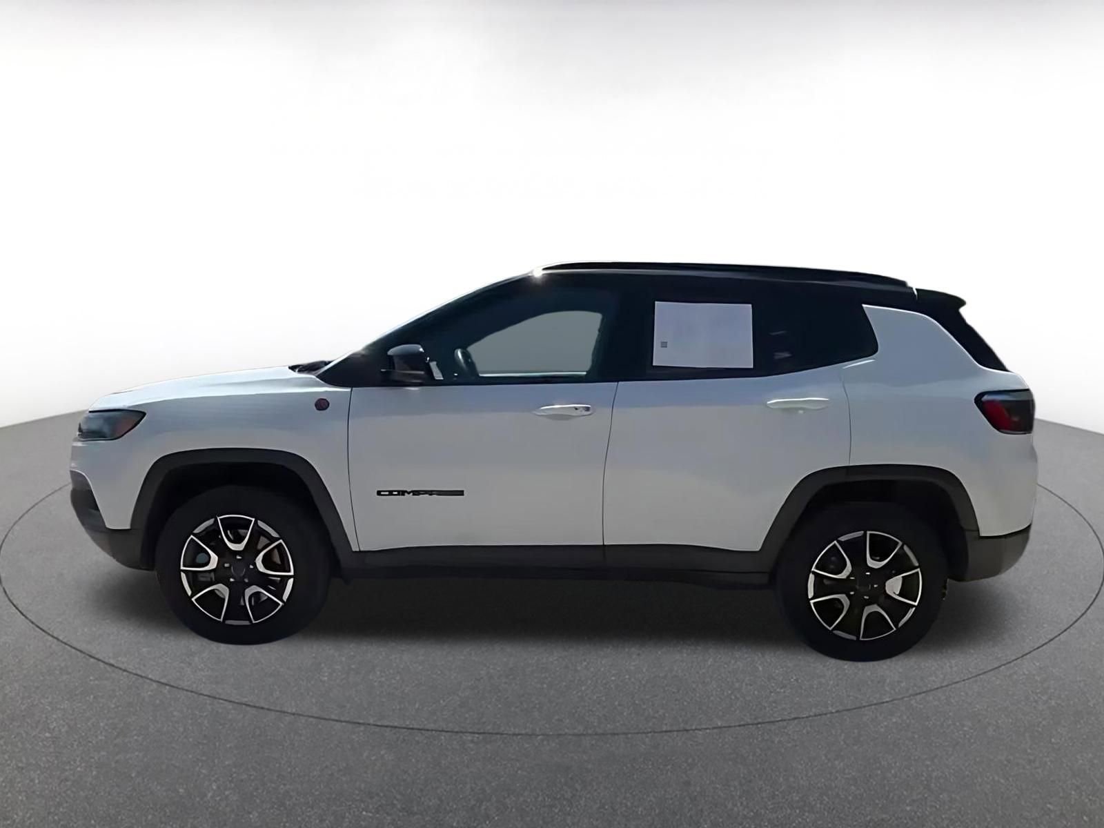 Thumbnail: 2025 Jeep Compass - 10