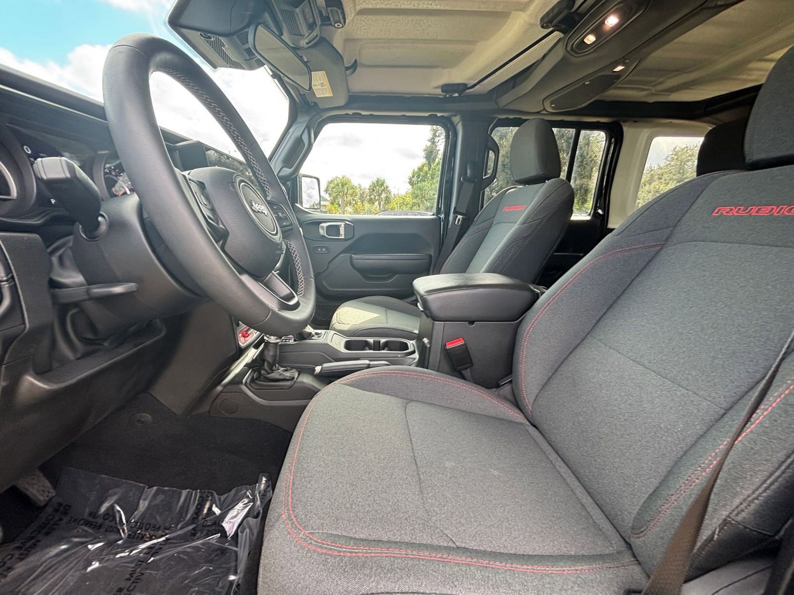 Thumbnail: 2025 Jeep Wrangler - 25