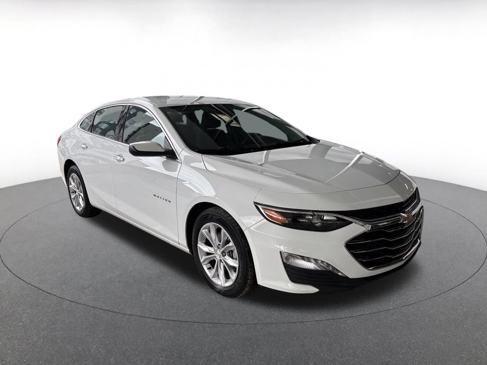 Thumbnail: 2024 Chevrolet Malibu - 1