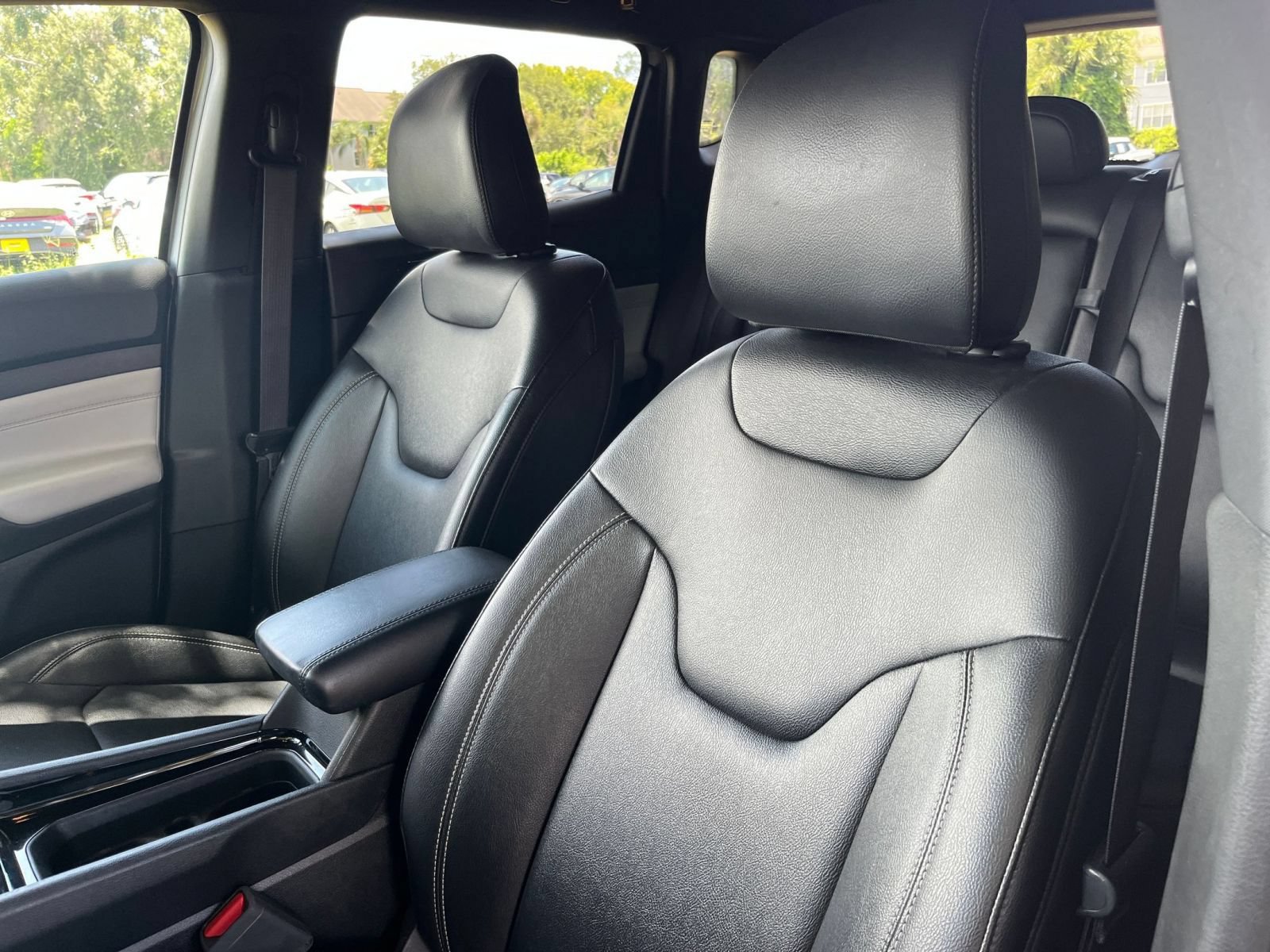 Thumbnail: 2025 Jeep Compass - 31