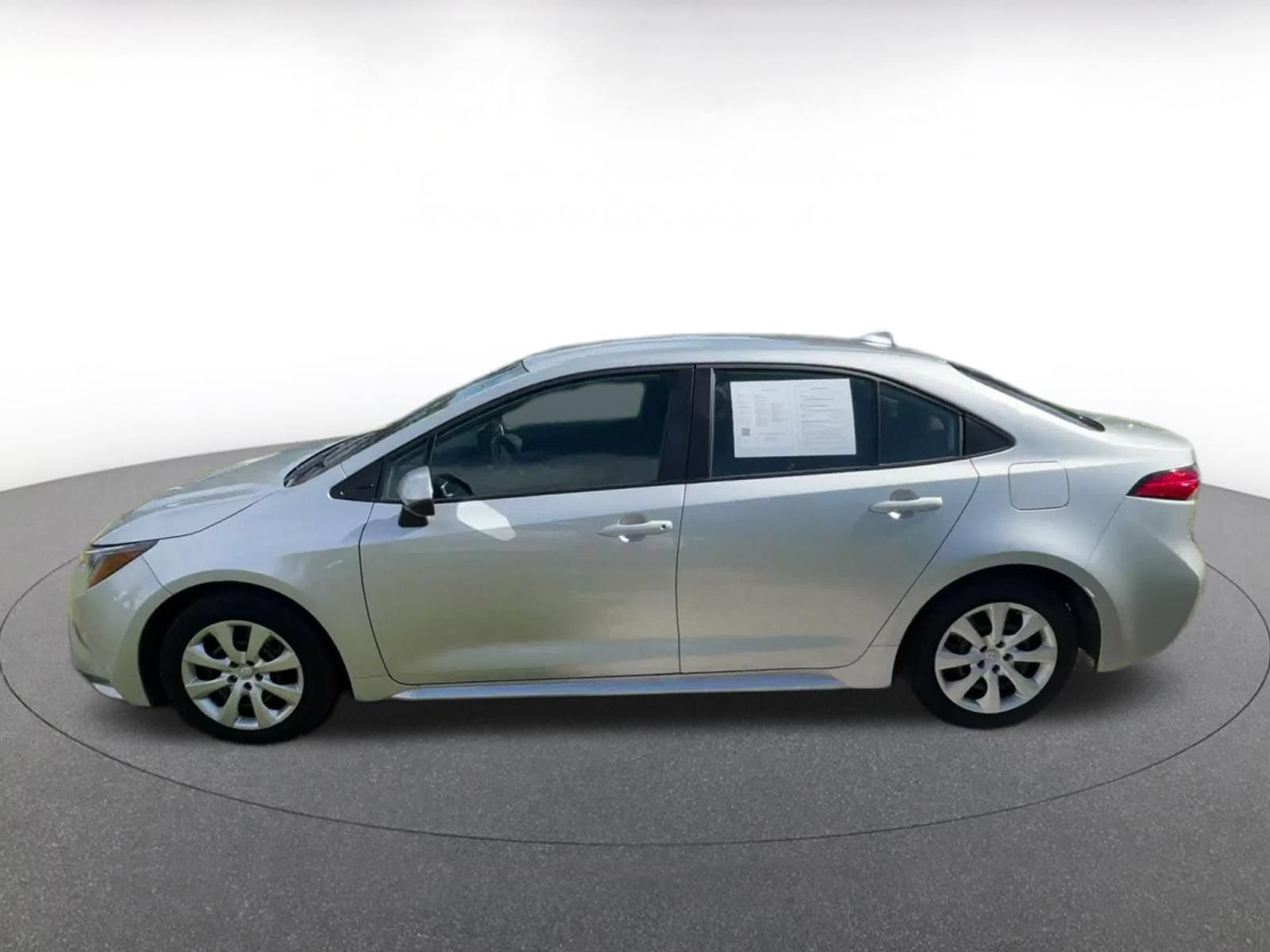 Thumbnail: 2025 Toyota Corolla - 9