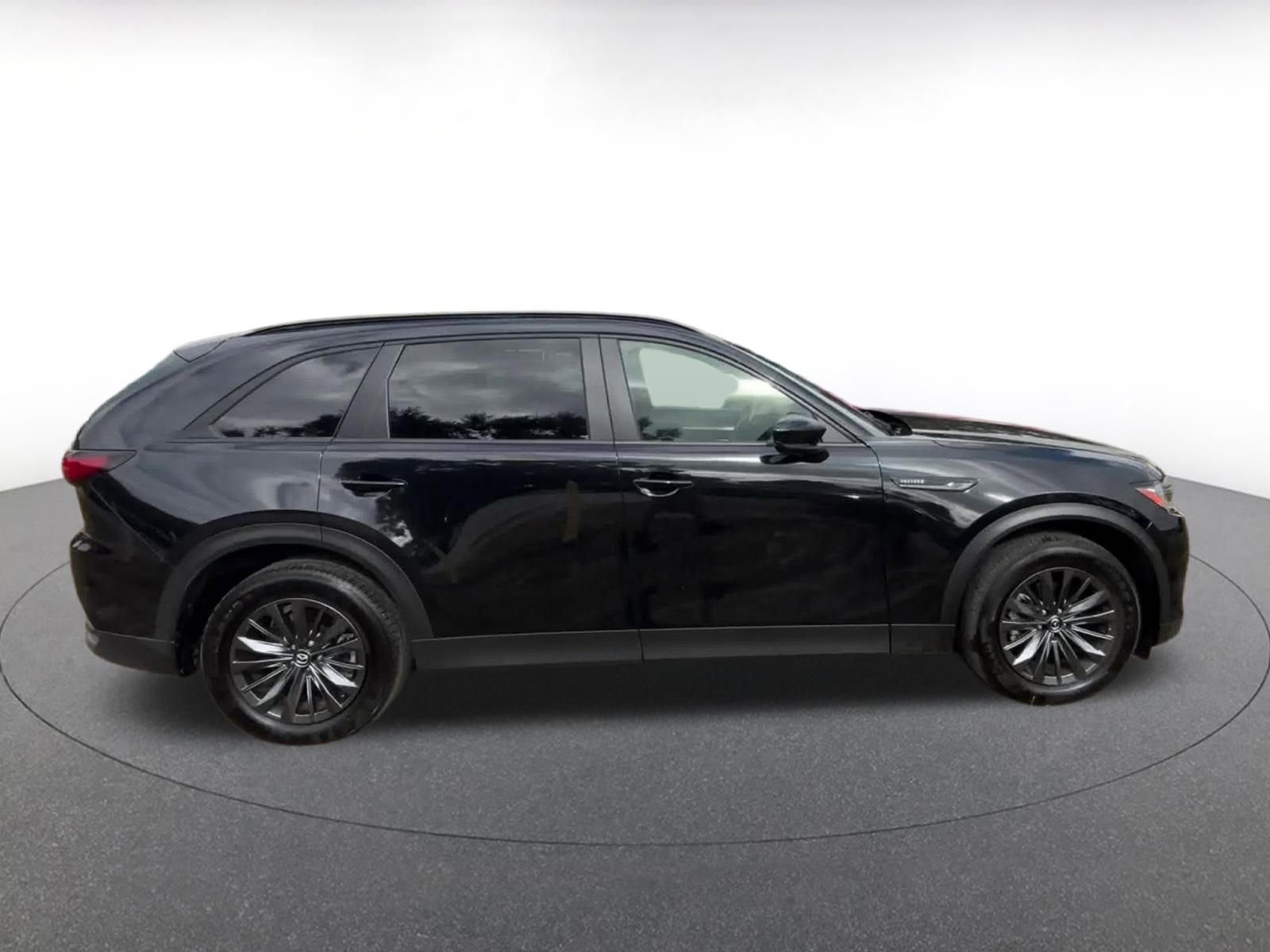 Thumbnail: 2025 Mazda CX-70 - 16