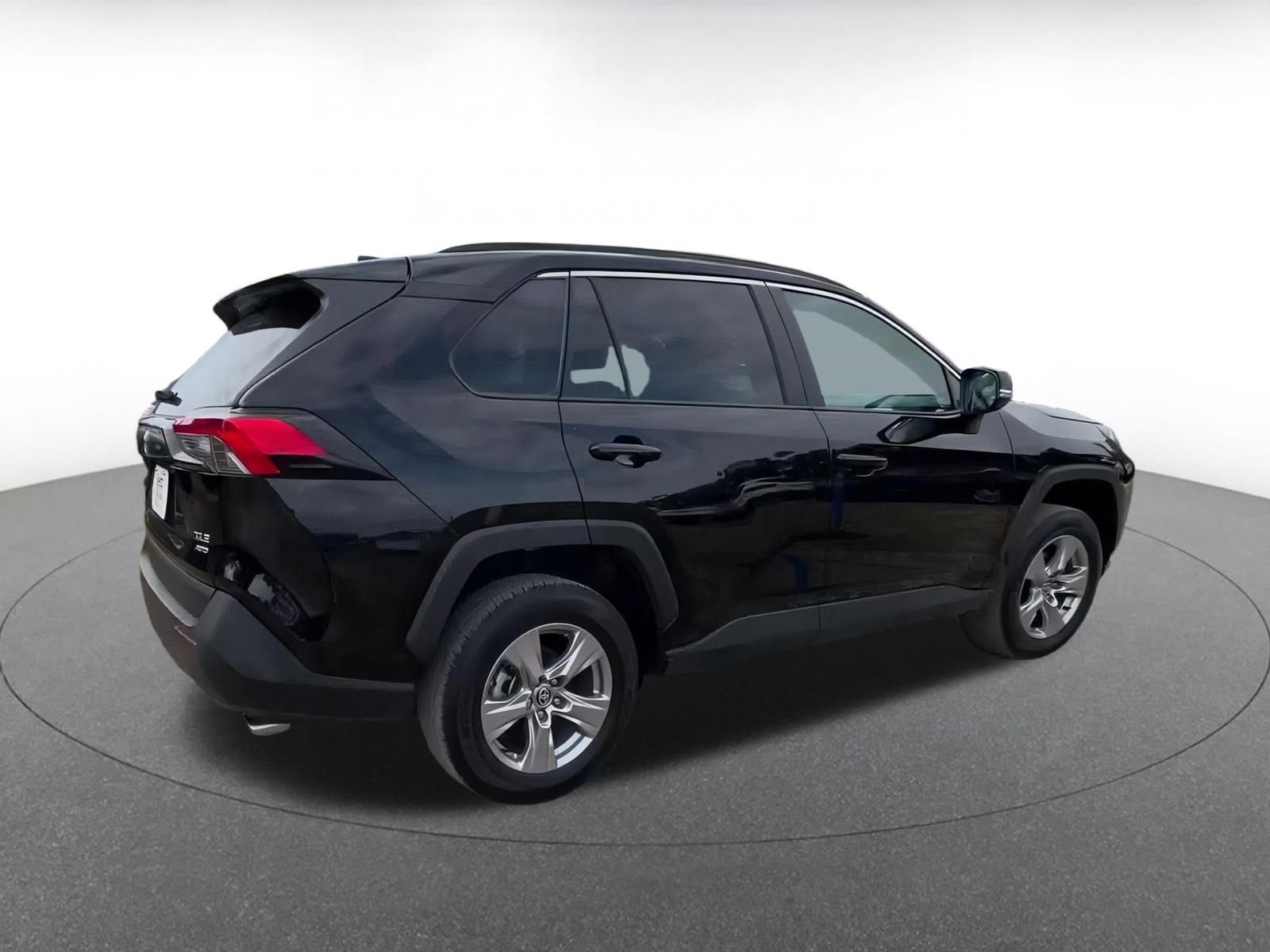 Thumbnail: 2025 Toyota RAV4 - 14