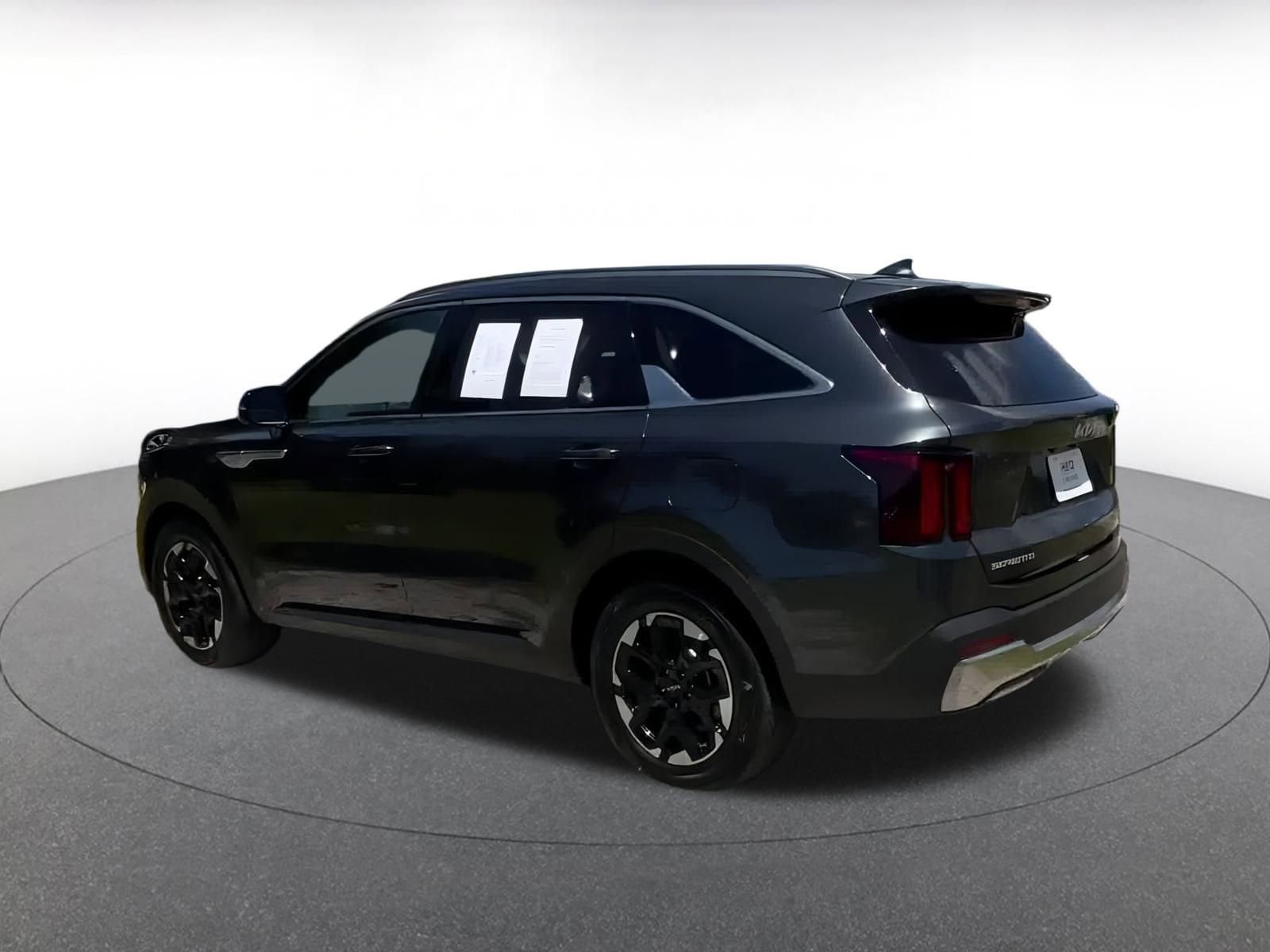 Thumbnail: 2024 Kia Sorento - 8