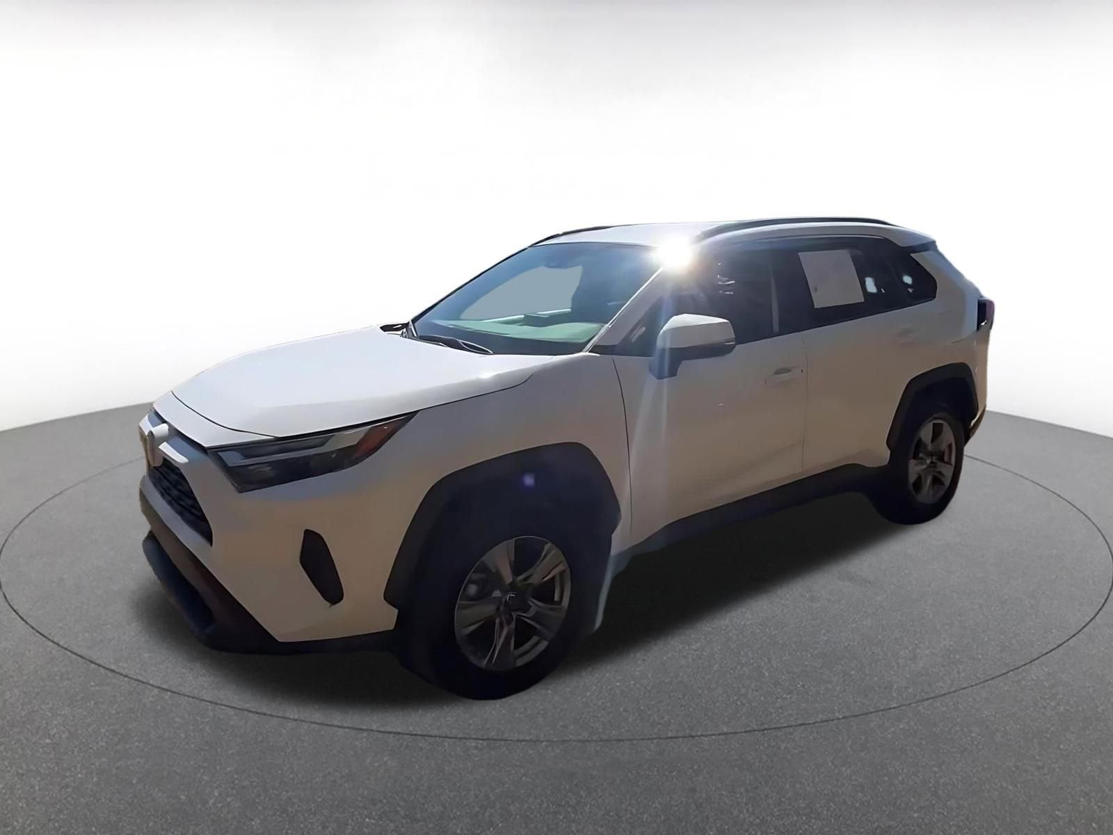Thumbnail: 2024 Toyota RAV4 - 8