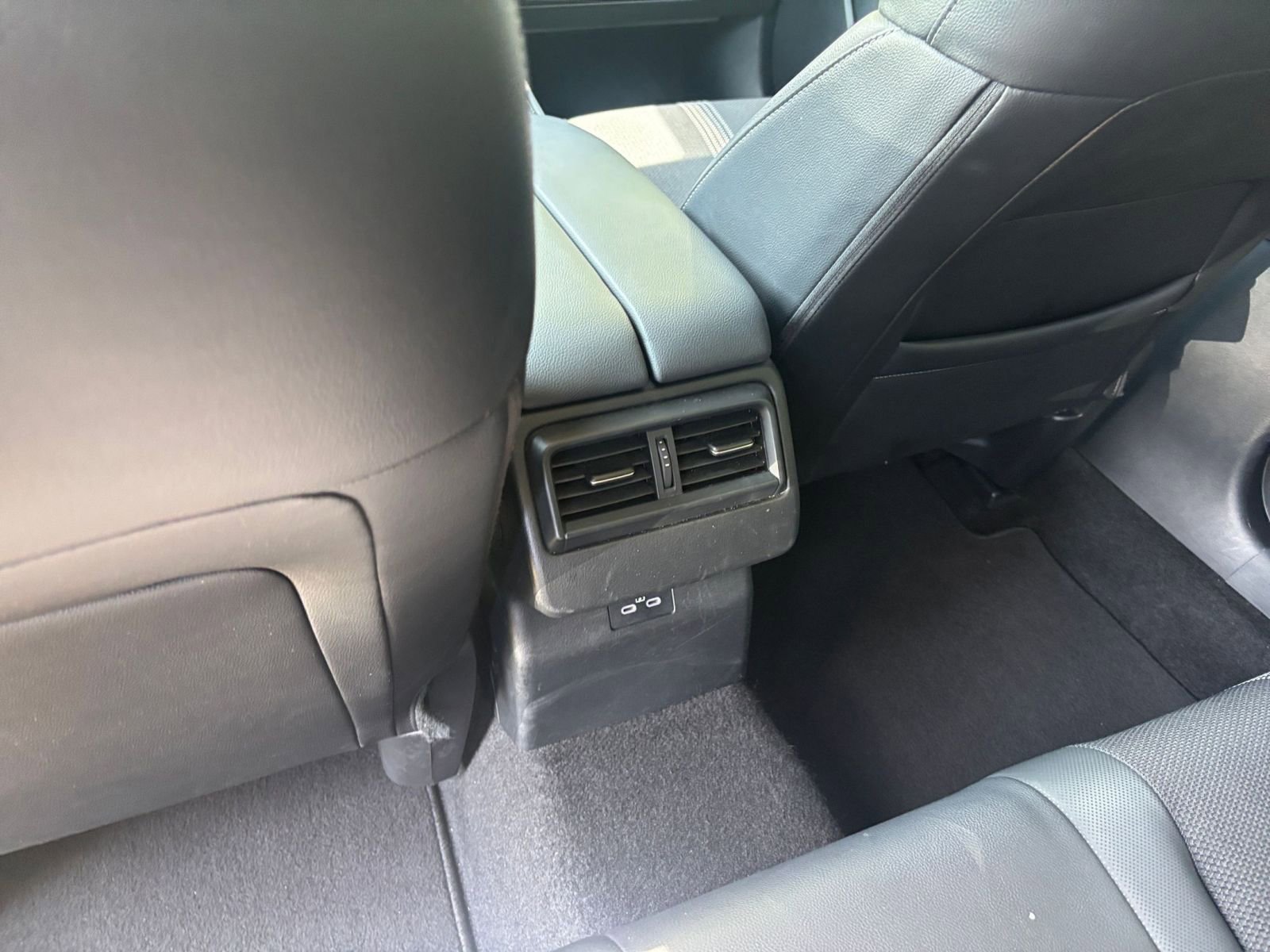 Thumbnail: 2025 Mazda CX-50 - 25