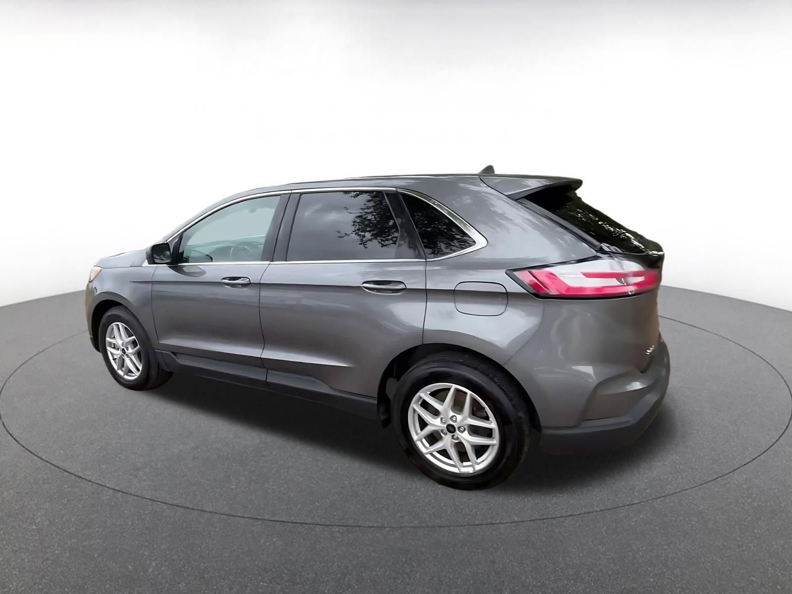 Thumbnail: 2024 Ford Edge - 10