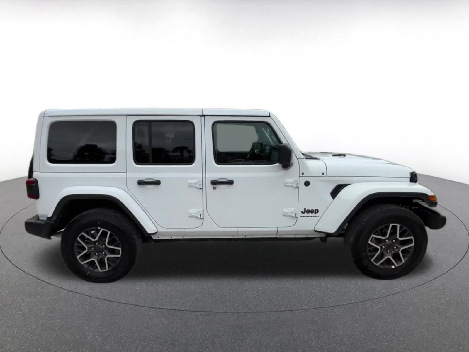 Thumbnail: 2025 Jeep Wrangler - 16