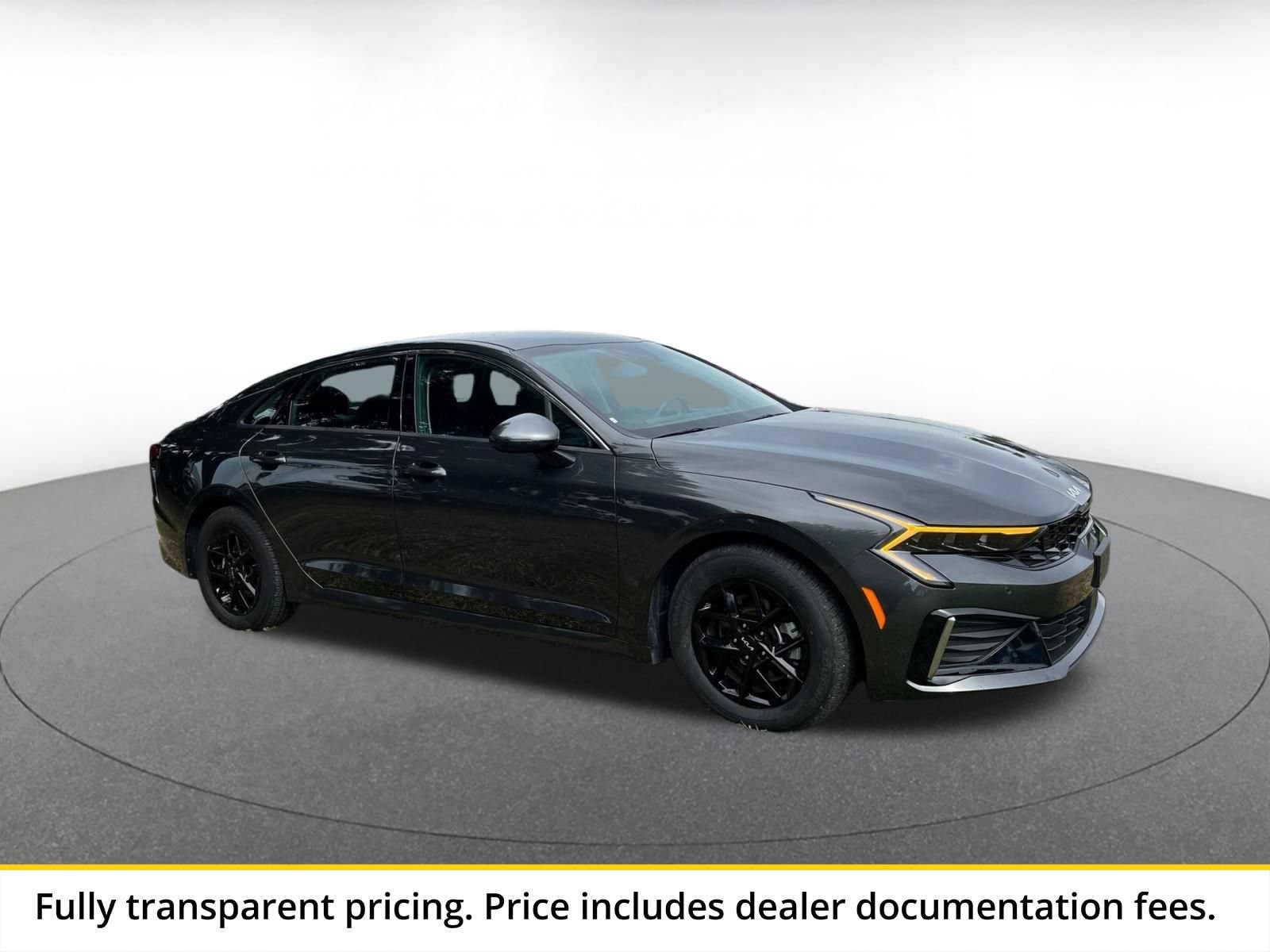 Thumbnail: 2025 Kia K5 - 1