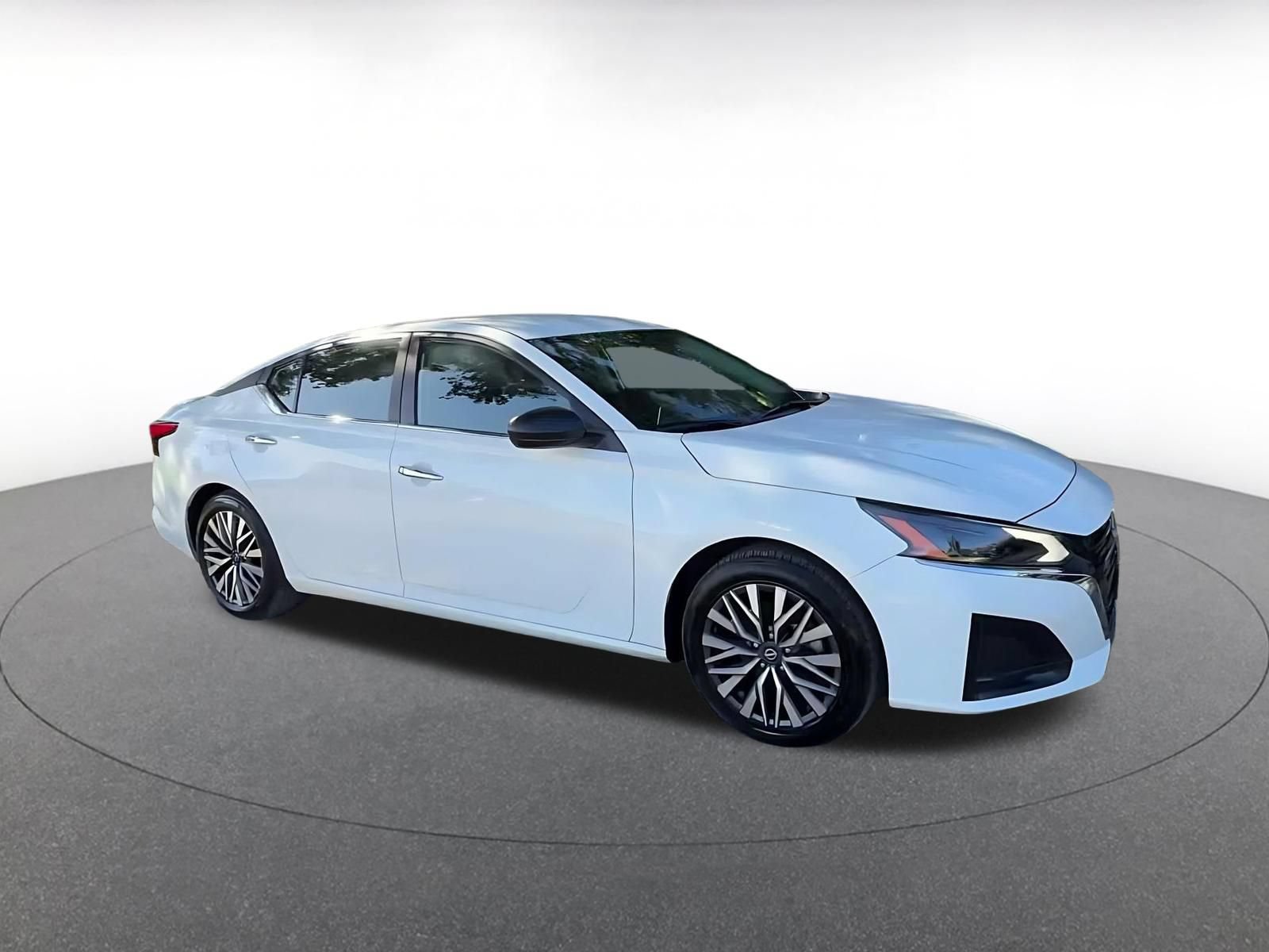 Thumbnail: 2025 Nissan Altima - 2