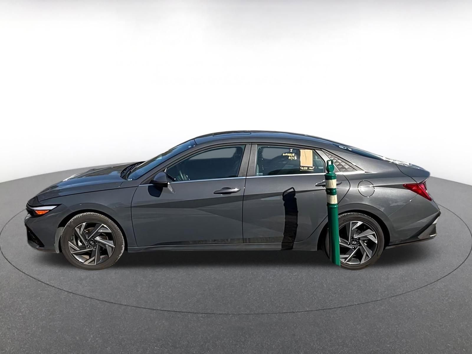 Thumbnail: 2025 Hyundai Elantra - 4