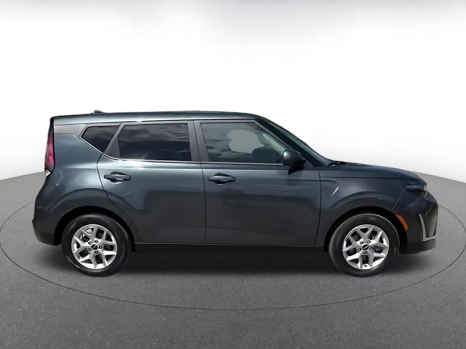 Thumbnail: 2025 Kia Soul - 16
