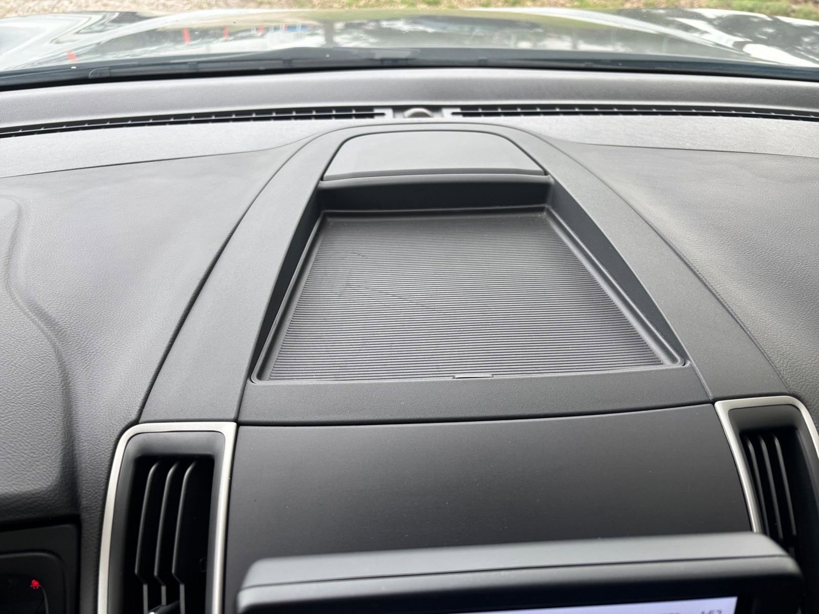 Thumbnail: 2024 Ford Edge - 17