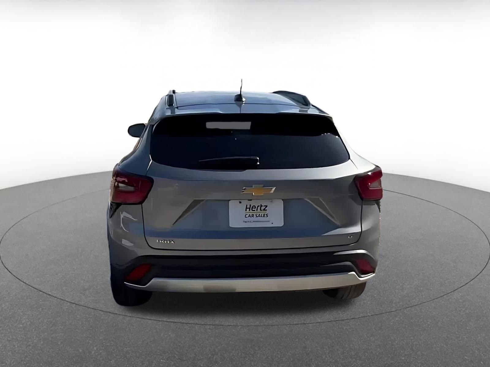 Thumbnail: 2025 Chevrolet Trax - 12