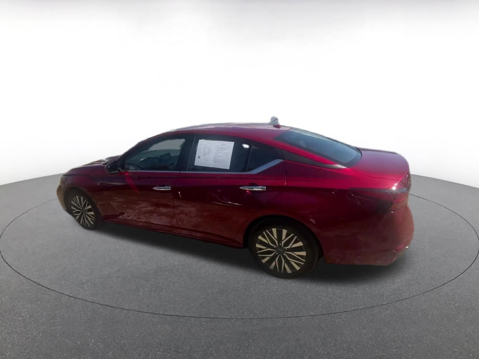 Thumbnail: 2025 Nissan Altima - 9