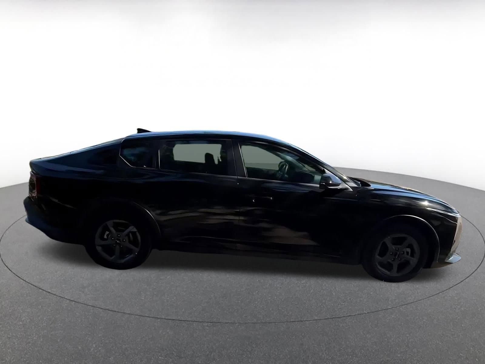 Thumbnail: 2025 Kia K4 - 16