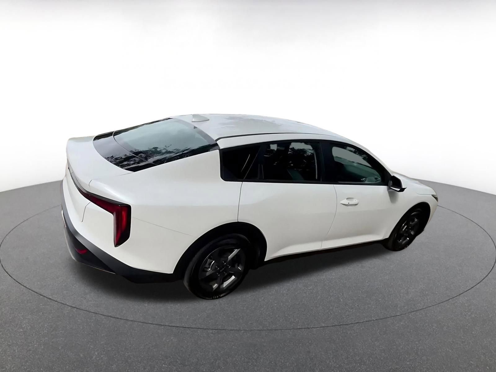 Thumbnail: 2025 Kia K4 - 15