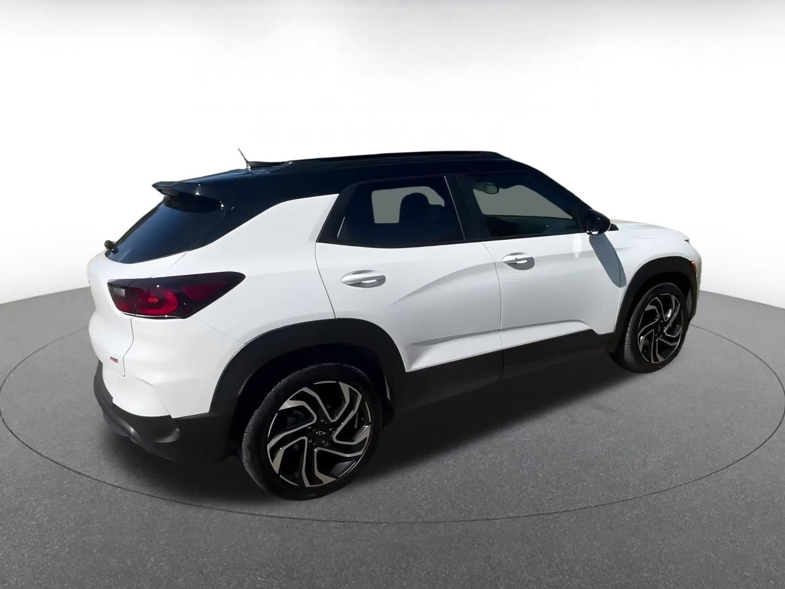 Thumbnail: 2024 Chevrolet TrailBlazer - 14