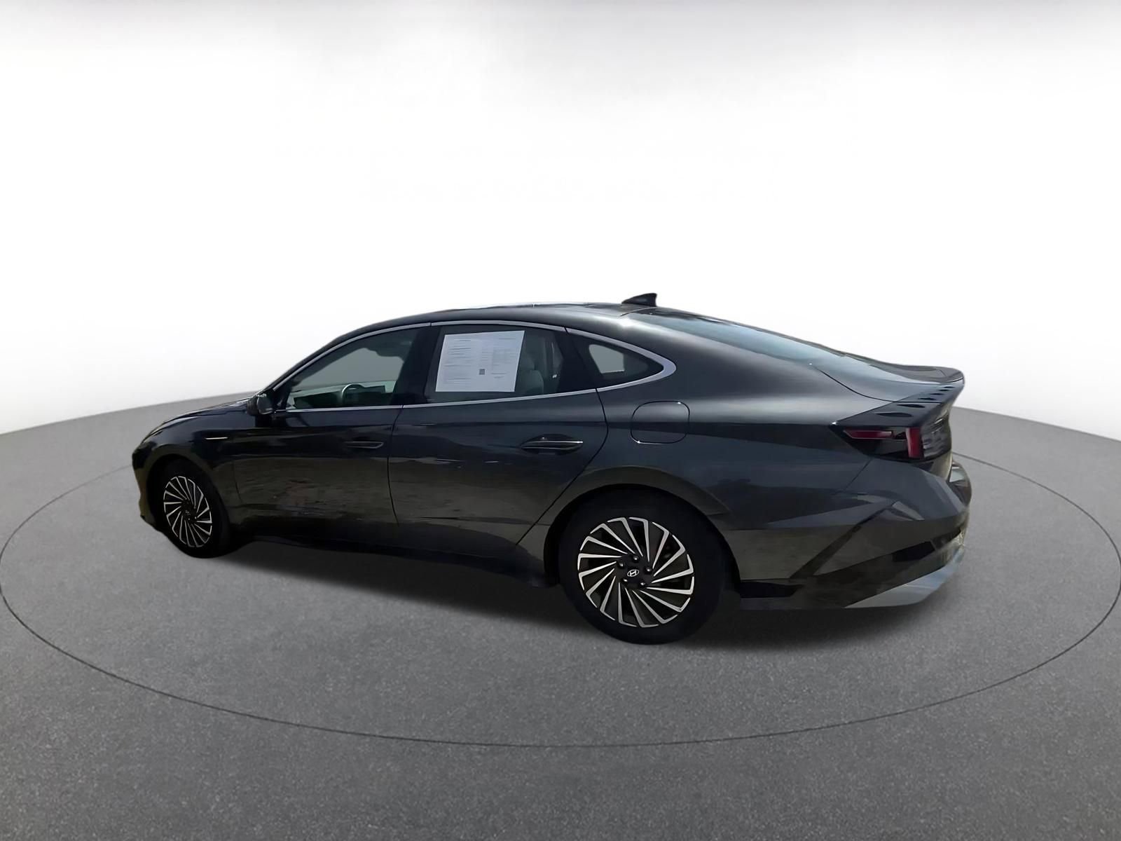 Thumbnail: 2025 Hyundai Sonata - 10