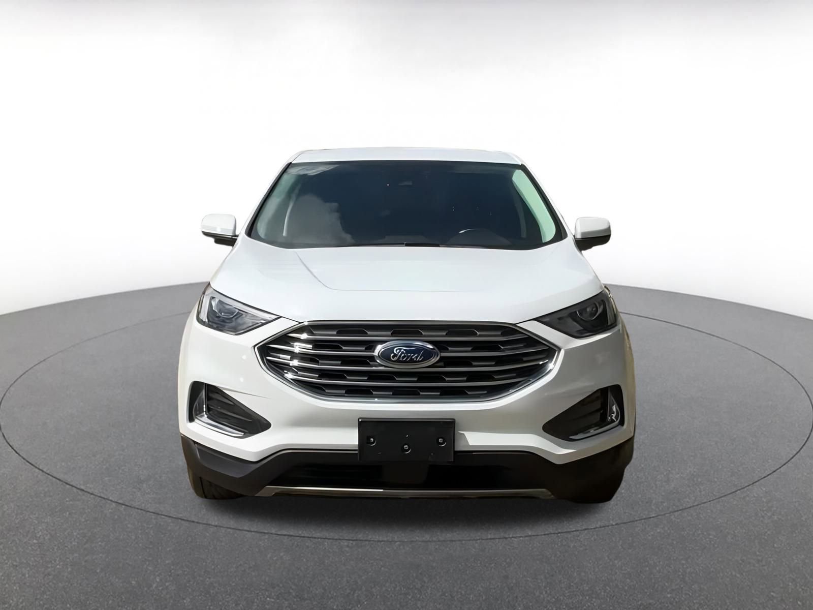 Thumbnail: 2022 Ford Edge - 3