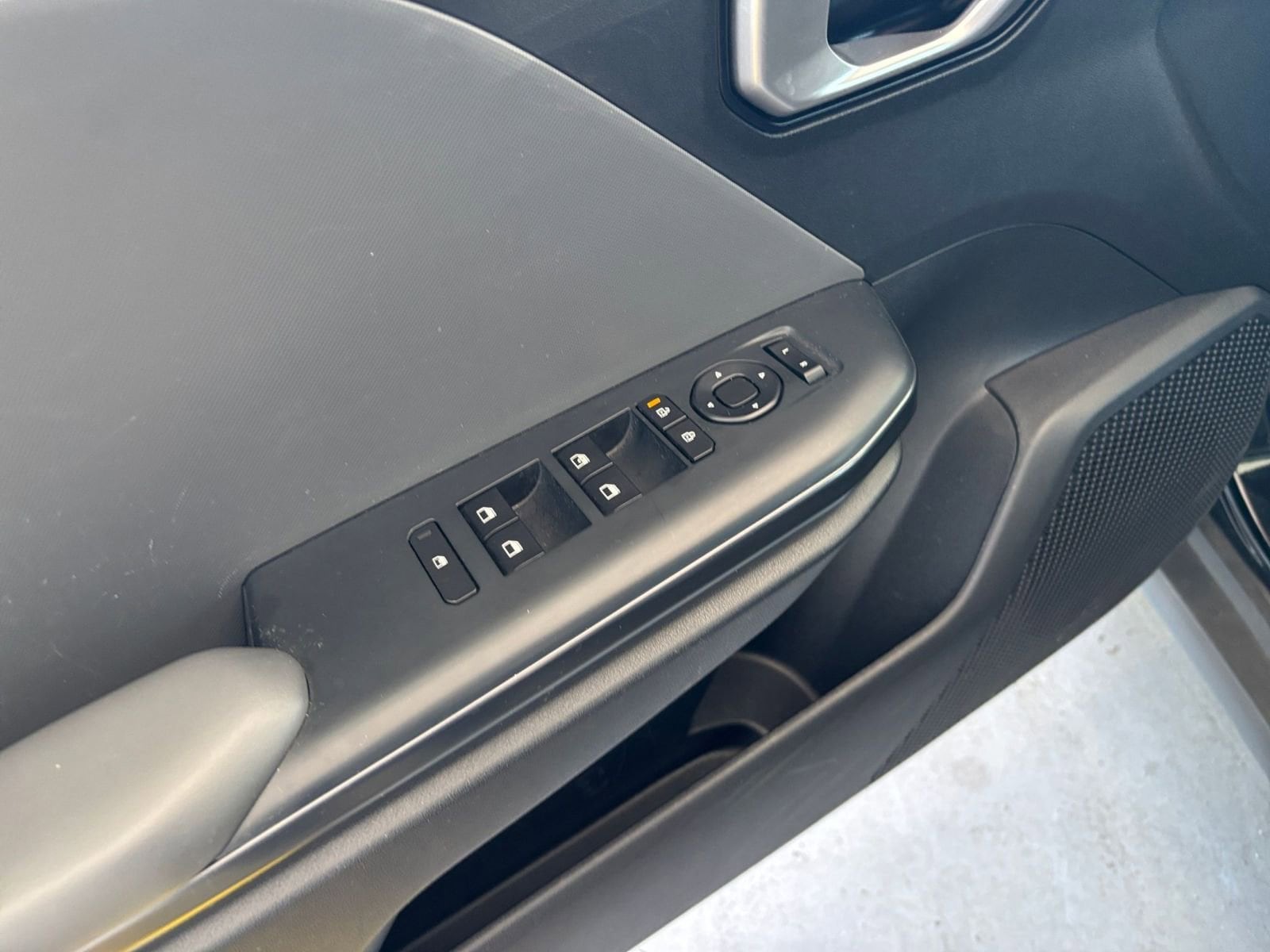 Thumbnail: 2025 Kia K4 - 18