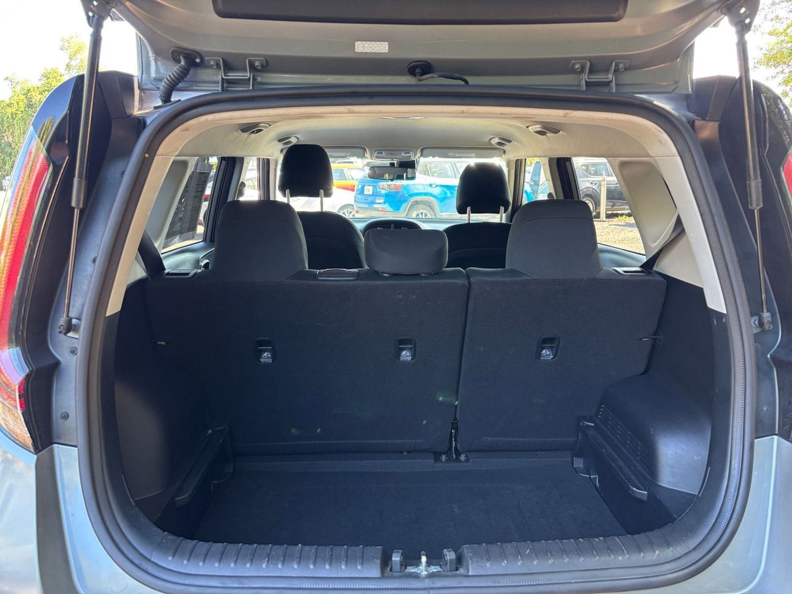 Thumbnail: 2025 Kia Soul - 30