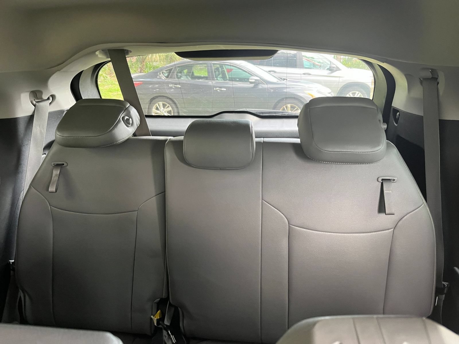 Thumbnail: 2025 Toyota Sienna - 25