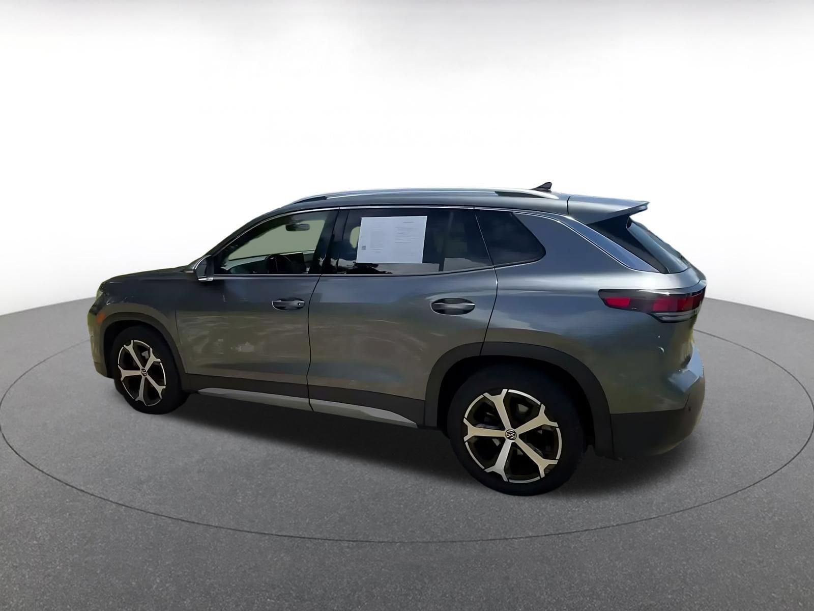 Thumbnail: 2026 Volkswagen Tiguan - 9