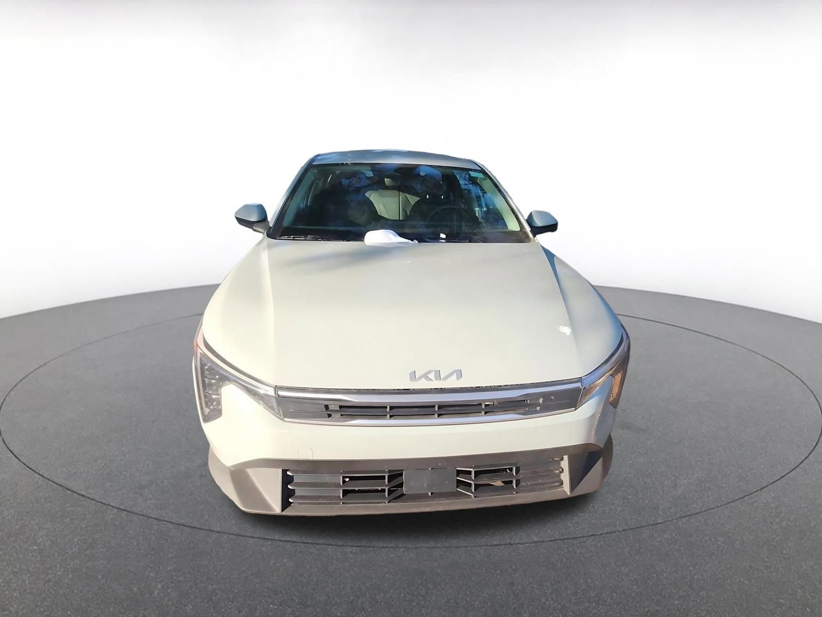 Thumbnail: 2025 Kia K4 - 3