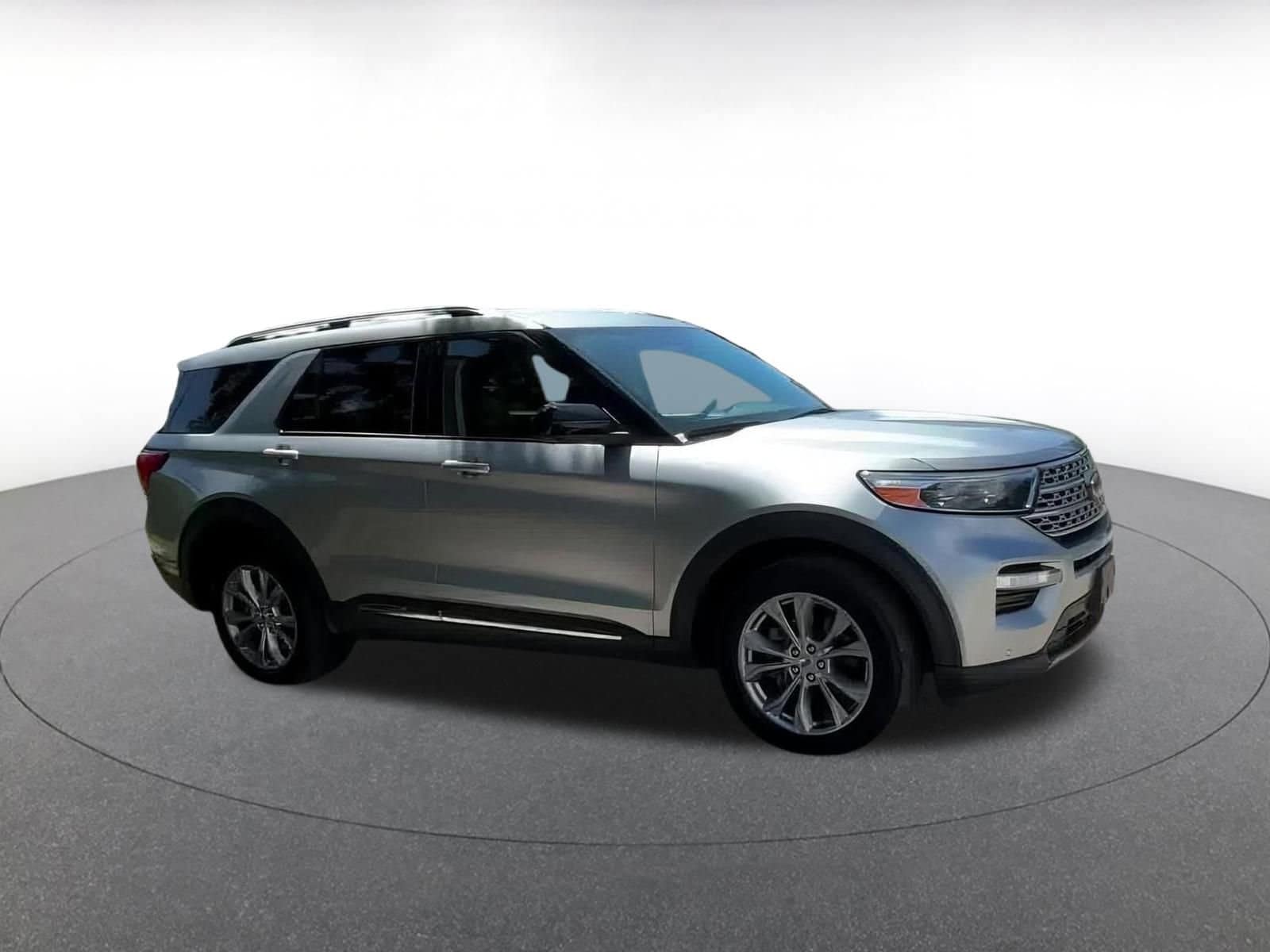 Thumbnail: 2023 Ford Explorer - 2