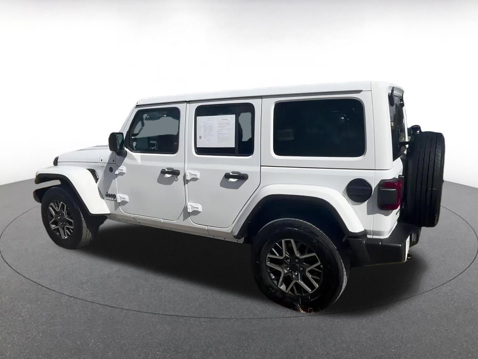 Thumbnail: 2025 Jeep Wrangler - 10