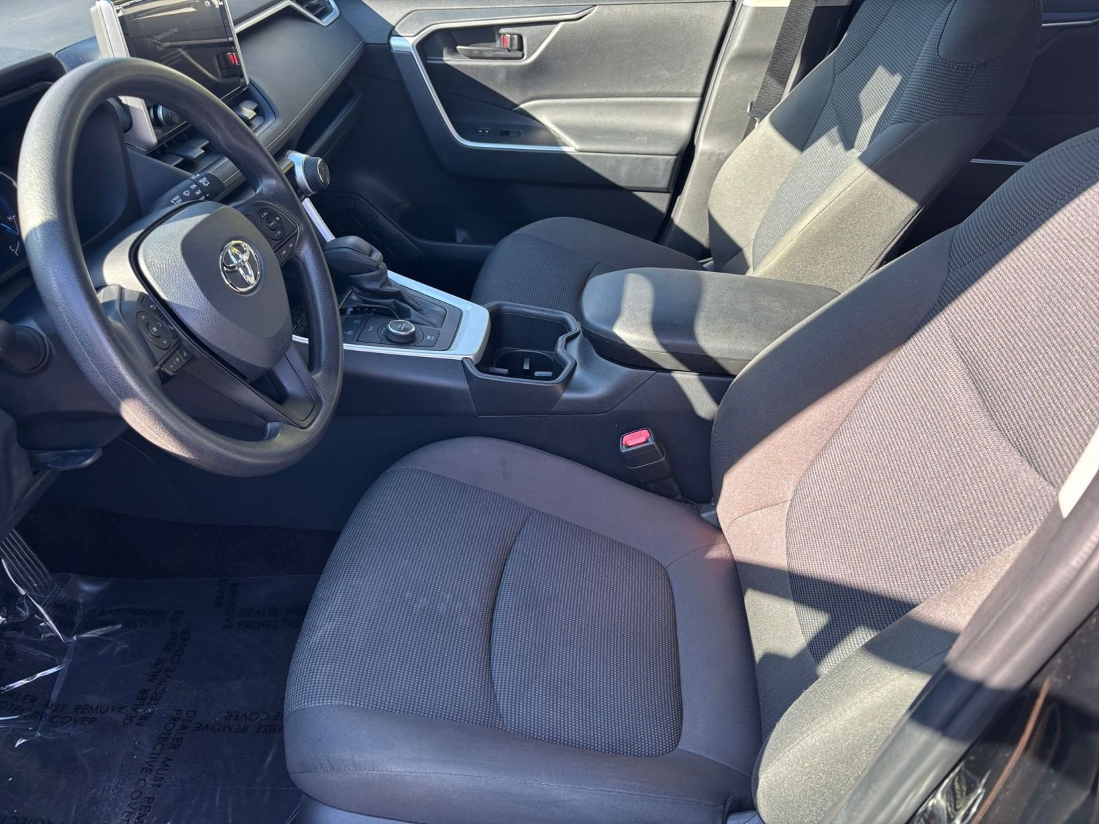 Thumbnail: 2025 Toyota RAV4 - 27