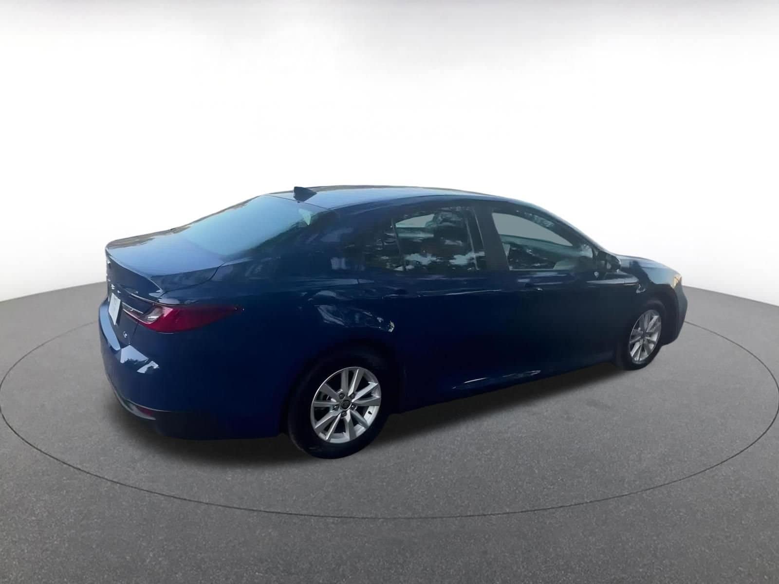 Thumbnail: 2025 Toyota Camry - 14