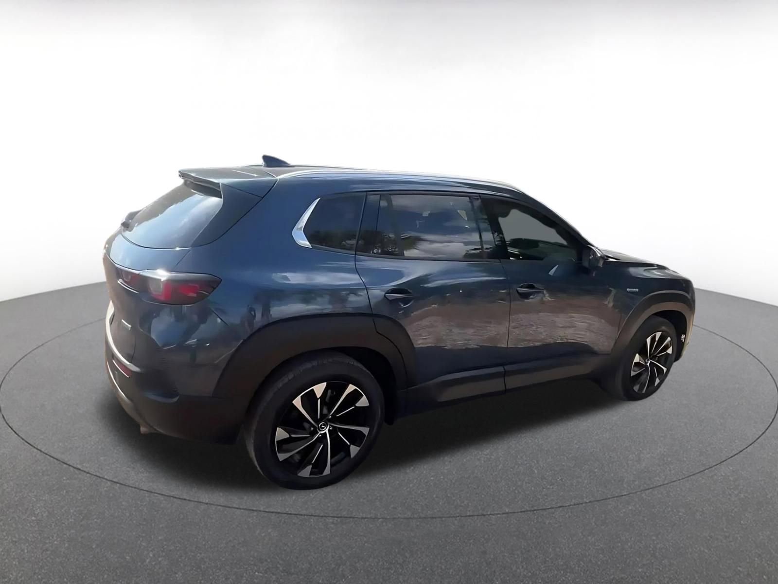 Thumbnail: 2025 Mazda CX-50 - 15
