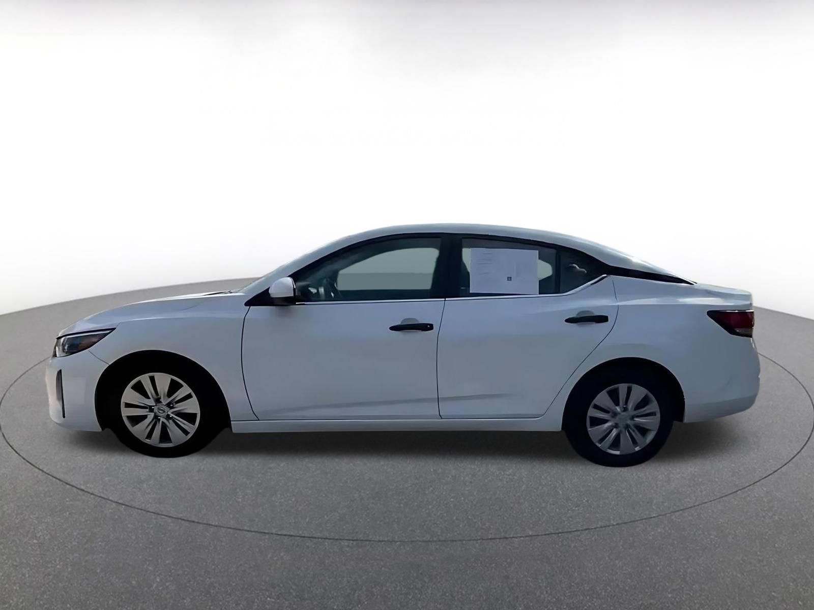 Thumbnail: 2025 Nissan Sentra - 9