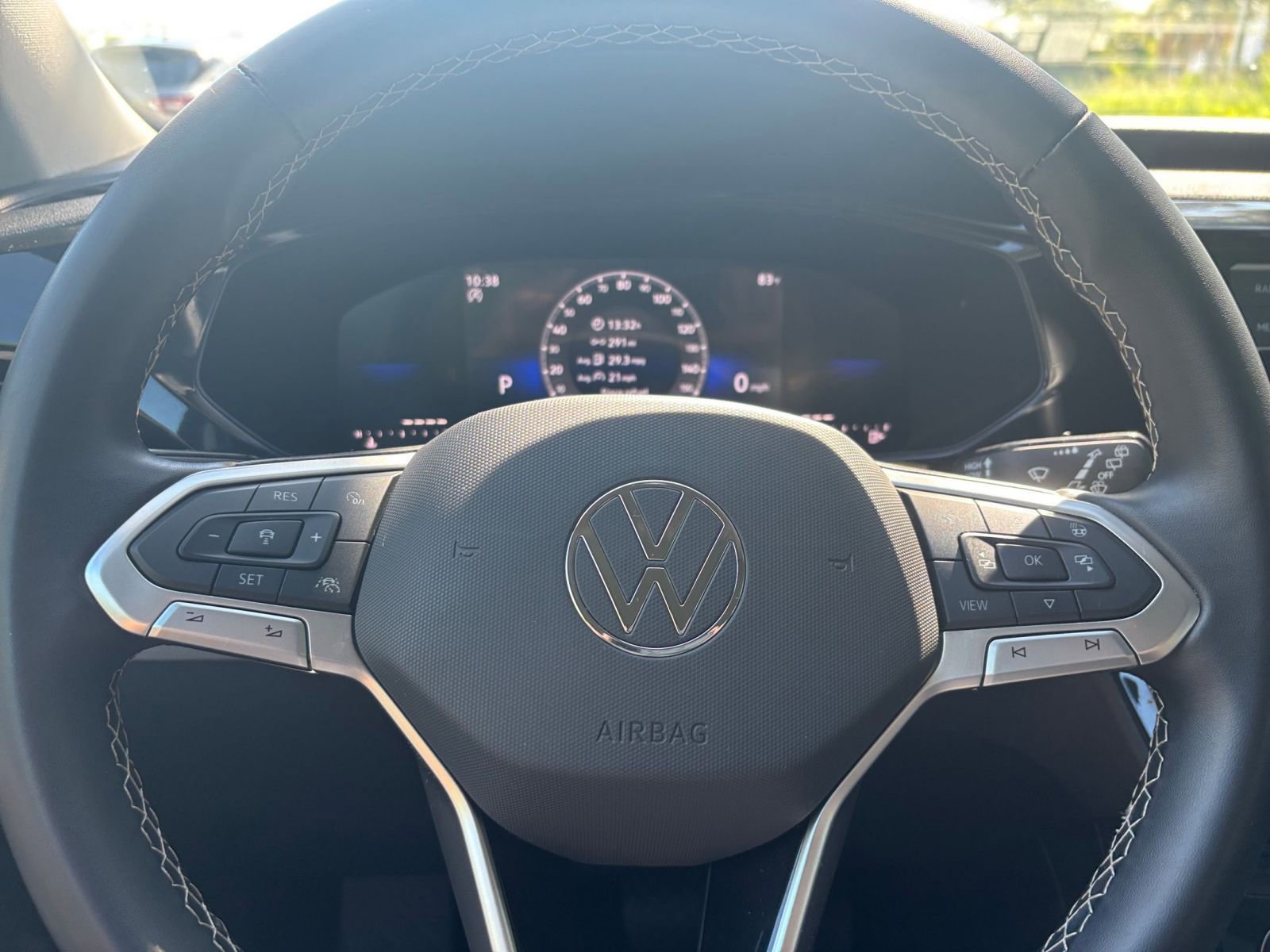Thumbnail: 2024 Volkswagen Taos - 28