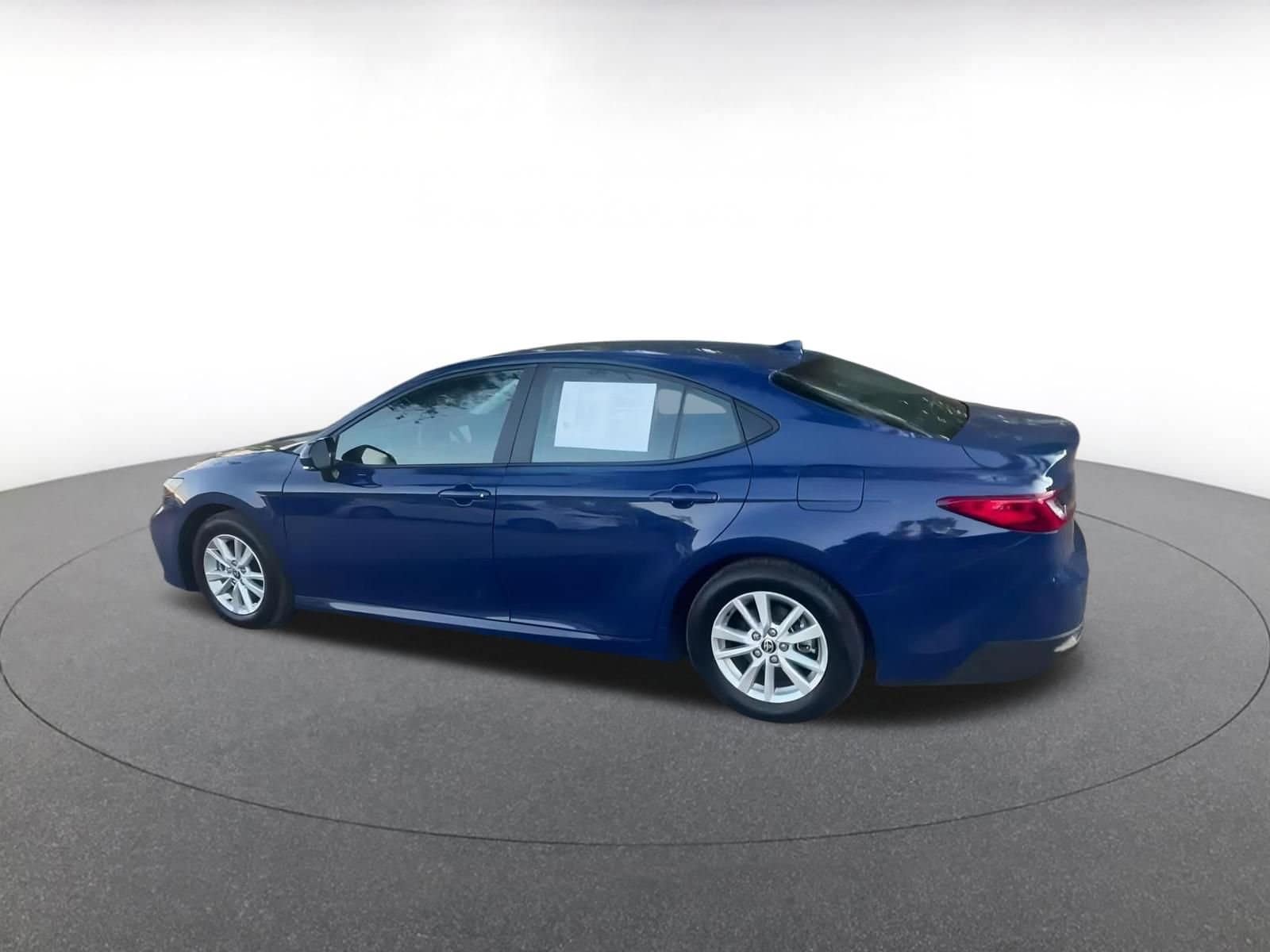 Thumbnail: 2025 Toyota Camry - 10